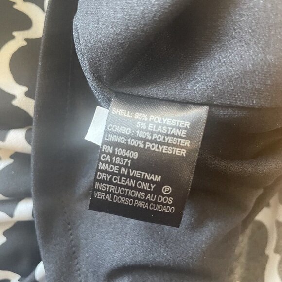 TAHARI Arthur S Levine Dress Size 2 Women Black Geometric Cold Shoulder Shift - Picture 8 of 8